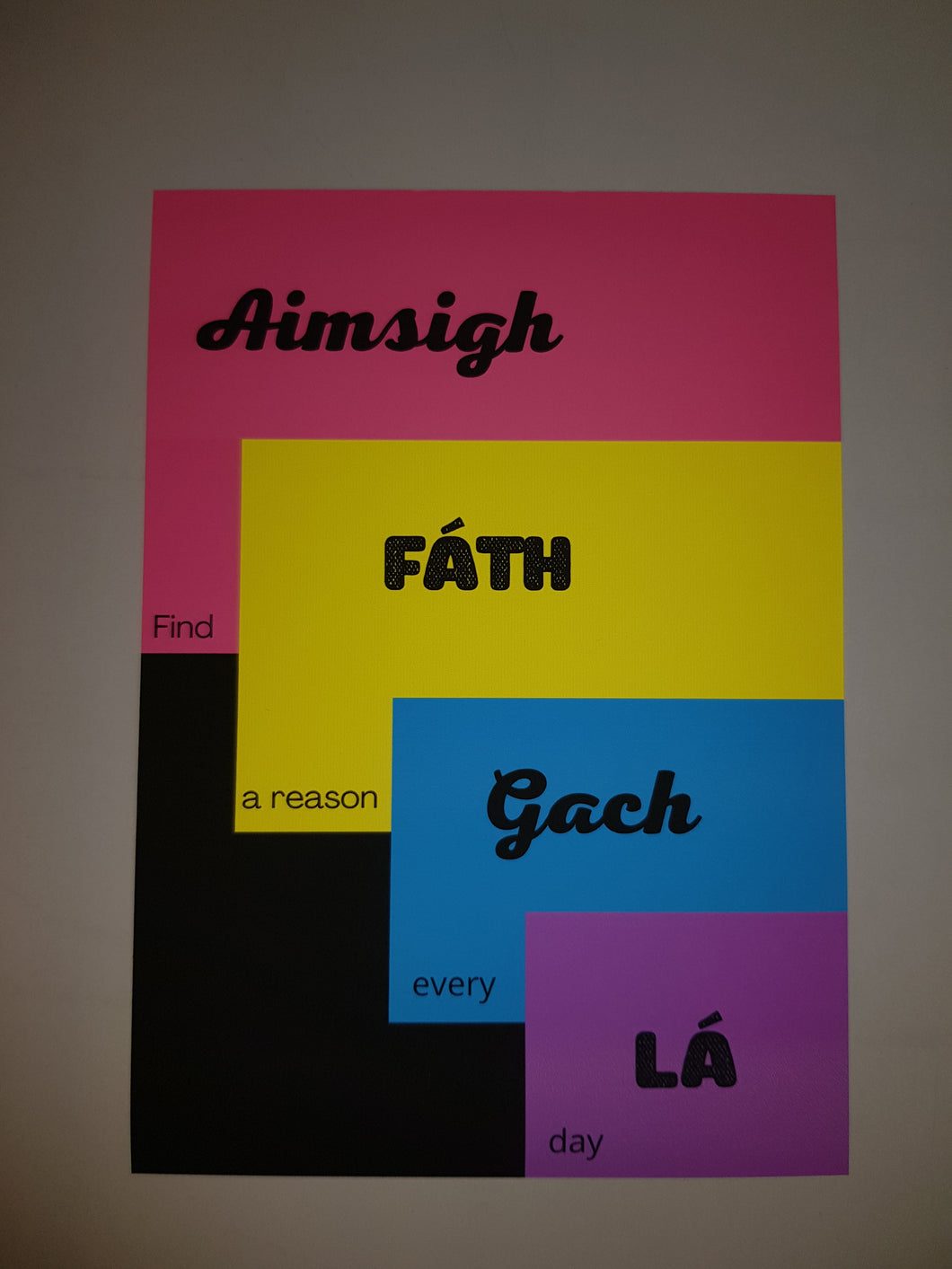 Gaeilge Print: Aimsigh fáth gach lá print.
